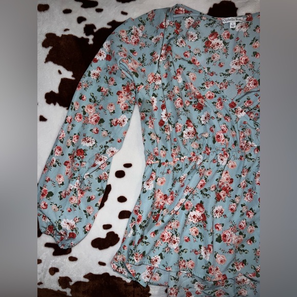 Blouse - Picture 2 of 3